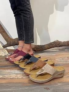 New Summer Round-Toe Metal Buckle Flip-Flops Fashionable Flat Sandals