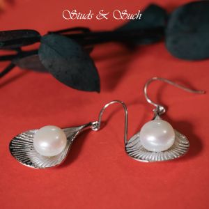[Studs & Such] 925 Silver Delicate Shell Drop Earrings With Genuine Freshwater Pearl