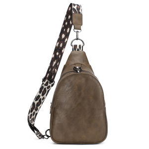 New cross-border womens chest bag casual and fashionable crossbody bag European and American retro shoulder bag bestseller on PU Bag