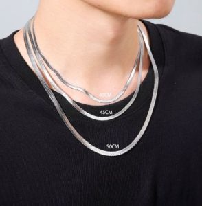 Terbaru Kalung Gepeng Silver Titanium Pria dan Wanita / Kalung Gepeng Titanium Perhiasan Pria dan Wanita / Kalung Gepeng Titanium Anti Karat dan Anti Luntur / Kalung Gepeng Silver - Starlaa.id