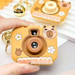 Móc Khoá Máy Ảnh Chiếu Hình CAPYBARA Kèm Chuông Cute Tone Nâu Móc Cài Mạ Xinh Xắn