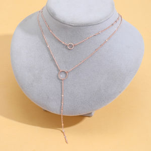 Dây chuyền vàng 14K với thiết kế hình học kiểu dáng chữ Y ôm sát cổ dây chuyền hai lớp có tua rua phong cách châu Âu và Mỹ.