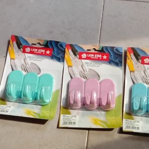 Gantungan Tempel Lion Star