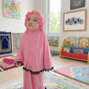 (EGSUS) Mukena Bayi Anak Balita Ruffle Free Kantong Godie Bag Fashion Muslim Perlengkapan Sholat Maroon