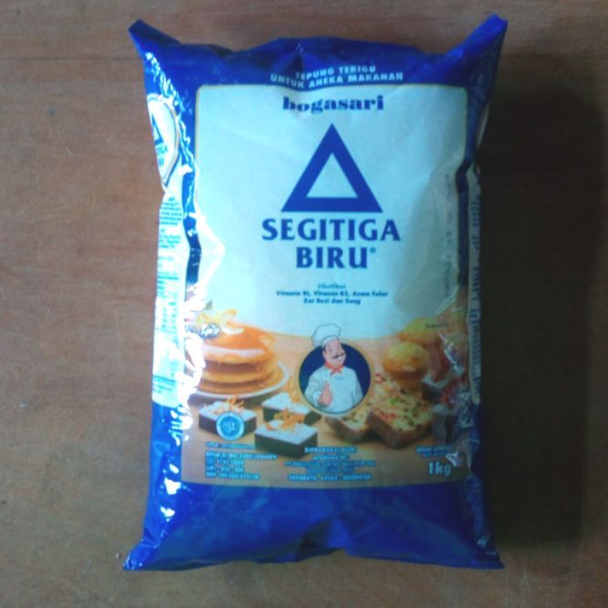 BOGASARI%20Segitiga%20Biru%20Tepung%20Terigu%201Kg%20-%20Image%202