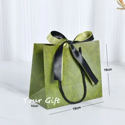 5pcs Premium Elegant Green Pattern Gift Bag with Double Silk Ribbon Handles Luxury European Style Paper Bag Perfect for Weddings Birthdays Corporate Events and Holiday Gifts Available in S M L Sizes High Quality Thick Card Material Durable Packaging