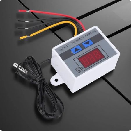 24V Thermostat Digital Temperature Controller XH-W3001 Thermostat
