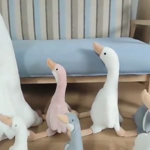 Búp bê vịt vải lông mềm mại thoải mái biểu hiện đáng yêu Đồ chơi búp bê trẻ em ngỗng lớn