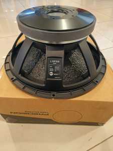 SPEAKER KOMPONEN RCF LF18P500 18P500 18 INCI SUBWOOFER 18 p500