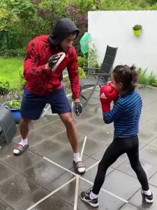 Mục tiêu đấm bốc không khí tại nhà mục tiêu đấm Sanda mục tiêu chiến đấu Taekwondo mục tiêu chân cho người lớn và trẻ em huấn luyện phản ứng