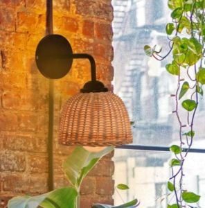 Lampu Dinding Vintage Minimalis Anyam Rotan