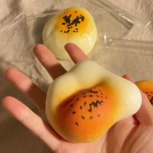 น่าเบื่อ นักเรียน หัวใจของสาวๆ จี้ทั้งหมด บรรเทาความเครียด บีบ บีบ ลูกบอล