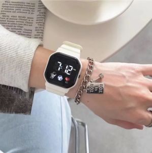 Ladies Watch Korean Square Dial Watch Female Korean Fashion Simple Lovely Temperament Quartz Watch Leather Watch Strap Watch with Friendship Gifts For Girlfriend