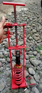 Treker Shockbreaker Alat Buka Pasang Per Shockbreaker Belakang Semua Motor Bebek Dan Metik