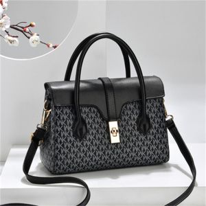 RS0073 Tas selempang wanita import terbaru 2023 ibu pesta kondangan pengajian mewah elegan korean style