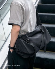 Larger Capacity Travel Bag Custom Fashion Mens Messenger Bags Crossbody Side Zipper Pocket Sport Causal Travel Sling Bag Gym Bag for Men