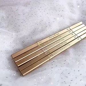 user2: "หนังสือดินสอเขียนคิ้ว หมุนออโต้ กันน้ำ พร้อมแปรง ติดทนนาน 1 ชิ้น ให้ผู้หญิง