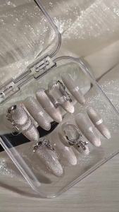 Sparkling Star Press on Nails: A Comprehensive Guide