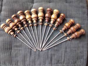 หลักไก่ หมุดไก่ หลักปักไก่