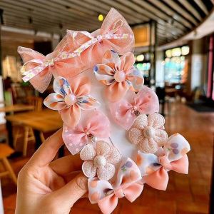 💗มาหยากิ๊ฟช้อป💗กิ๊บติดผม หวานละมุล น่ารัก แฟชั่นประดับผมเด็ก ขนาดตัวกิ๊บ 3 ซ.ม. แพ็ค 10 ชิ้นหุ้มด้วยผ้า อ่อนโยนต่อเส้มผม