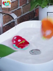 Rotating Shower Head Sprinkler Bucket Bath Toy For Toddler ABS Shower Toy for Kids Water and Poolside Beach Play