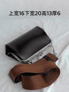 Niche Custom Clip Bag Portable Wide Shoulder Strap Retro Genuine Leather Mouth Gold Bag Womens Crossbody Mini Small Bag Exquisite