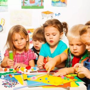 1200pcs DIY Art Craft Material Kit includes Pompoms Pipe Cleaners Googly Eyes Feathers Popsicle Sticks Scissors For Kids