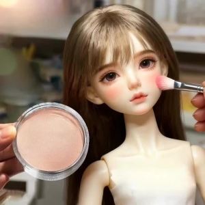 Pearlescent/metallic powder American-style base color with a soft texture. Suitable for artists can be mixed with other colors and used for doll makeup and human makeup.