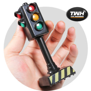 TWH MAINAN LAMPU LALU LINTAS TRAFFIC LIGHT - EFEK LAMPU MENYALA DAN ADA TIMING LAMPUNYA Pull-Backs & Vehicle Playsets