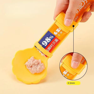 【Hurt】ช้อนป้อน ขนมแมวเลีย พลาสติก อเนกประสงค์ ใส่ขนมแมวเลียได้ทุกขนาด ช่วยรีดขนมจนหยดสุดท้าย ไม่หกเลอะเทอะ