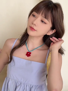 Fashionable Flower Pendant Necklace Craft from Sturdy Cord Acrylic Suitable for Everyday Casual Wear Stylish Outfits