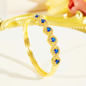 เลื่อมอุปกรณ์เสริมเสื้อผ้าแฟชั่นฝังหลากสีกลม AAA เพทายสำหรับจัดเลี้ยงกำไลข้อมือชุบทองสีเหลืองสำหรับผู้หญิง B364เครื่องประดับข้อมือ