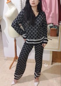 LooWear Setelan Knit Rajut import BKK Wanita Baju Sweater Dengan Celana Panjang Motif Batik Bunga Branded Kekinian