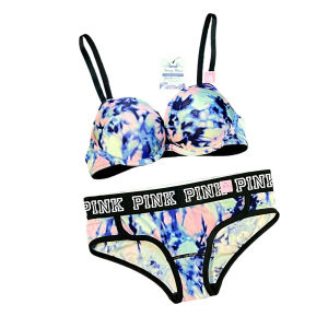 Bộ đồ lót Vicky Slyvia cao cấp cso gọng mút vừa khoét ngực sâu 3/4 quả quần nguyên mông