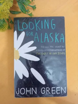 John Green Looking for Alaska - Electric debut by award-winning author. | Preloved