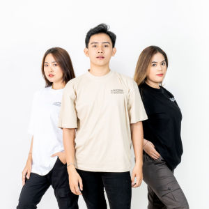 Oversize T-shirt "Patung Burung"