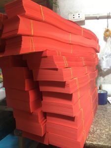 1kg giấy đỏ tươi 2 mặt cắt sẵn KT: 525x30cm KT: 7x30cm hàng nhập