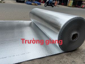 (Khổ cao 1.5m x 2 mặt bạc x dày 4ly) Dài 35m -  Tấm cách nhiệt chống nóng mái nhà mái tôn màu bạc kẽm