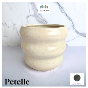 The Leaferie Petelle plant pots. flowerpot . flowerpots . flower pot . planter Ceramic Plants