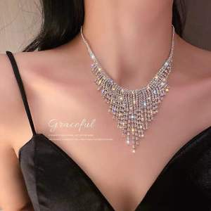 สร้อยฝังเพชร หรูหราชอบใช้ ใส่ออกงานเป็นsuperstar สร้อยคอที่เน็ตไอดอล