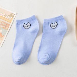 KS86 Kaos Kaki Pendek Wanita Semata Kaki Motif Kiss Lip Ankle Socks