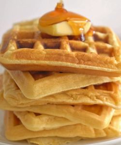 Mrs. Butterworth’s Original Syrup 710mL – Rich & Sweet Pancake and Waffle Topping