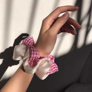 SCRUNCHIE KOTAK SATIN - Ikat Rambut Cemol Cepol Hijab Murah Iket Iketan Gingham Plaid Korea Jilbab Iket Iketan Rambut Mewah