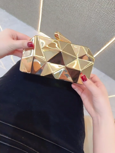 Evening Bag for Women Box Evening Clutch Bag Acrylic Evening Handbag Silver Crossbody Bag Chain Strap Shoulder Bag