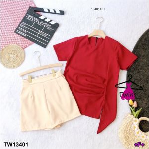 Set 2 ชิ้นสุดคุ้ม เสื้อชายแหลมเฉียง+กางเกงเอวสูง TT13401