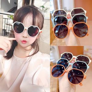 Kính râm thời trang cho bé yêu Kính Catwalk sành điệu chống ánh sáng xanh và tia cực tím mã T1610