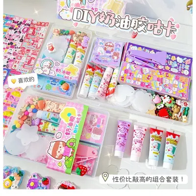 Hộp DIY 41 Chi Tiết Gồm Charm Móc Khoá Keo Kem Sticker Trang Trí Xinh Xắn