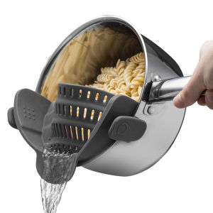 JustLiving 1PC Pot Strainer and Pasta Strainer - Adjustable Silicone Clip on Strainer for Pots/Pans and Bowls Kitchen Colander Vegetable & Fruit Drainage Basket