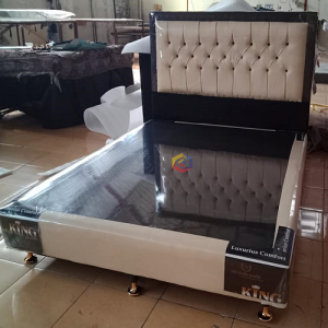 Divan dipan sandaran type mewah minimalis