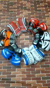 Găng tay boxing/kickboxing/Muaythai chính hãng BN